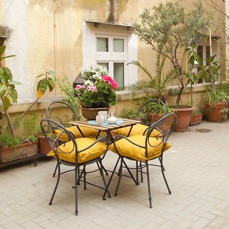 Bed and Breakfast La Terrazza Di Dante à Naples Extérieur photo