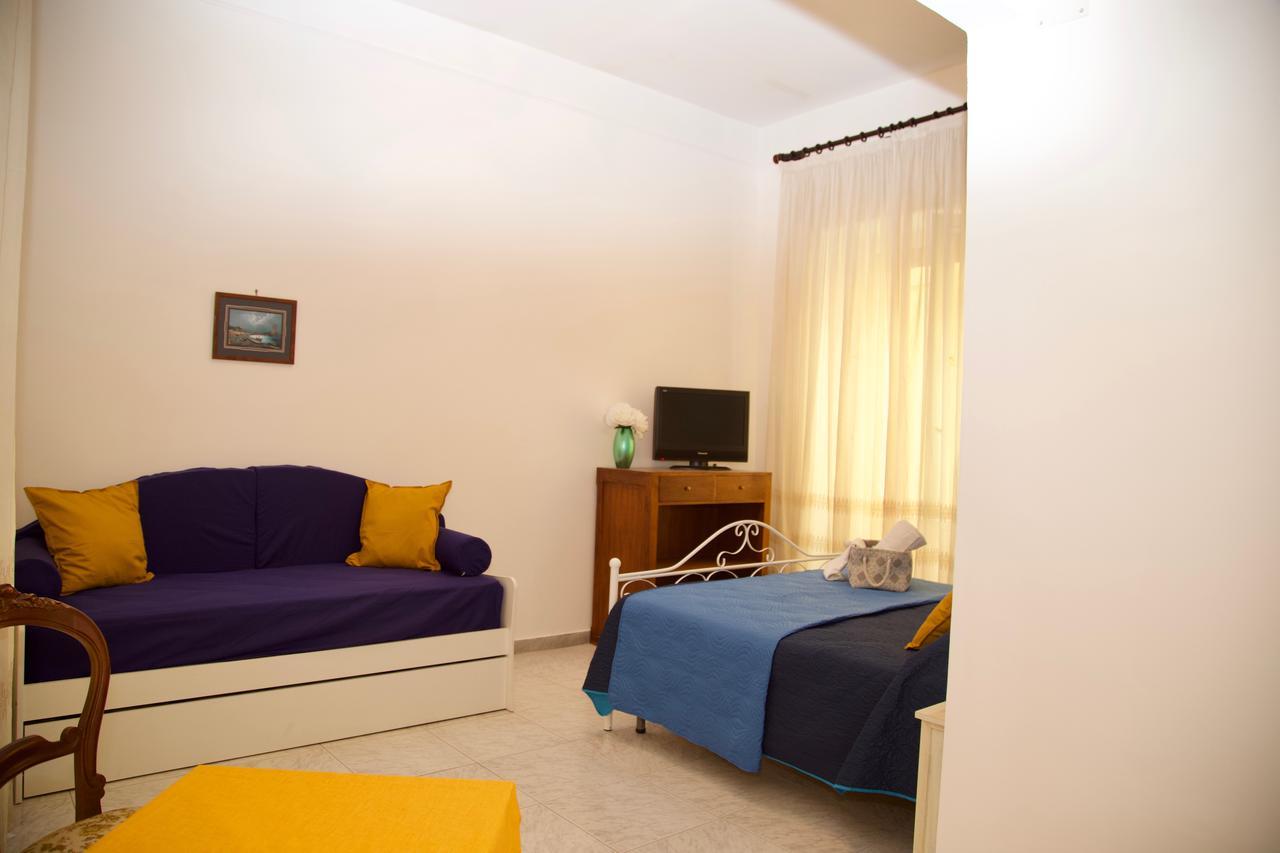 Bed and Breakfast La Terrazza Di Dante à Naples Extérieur photo