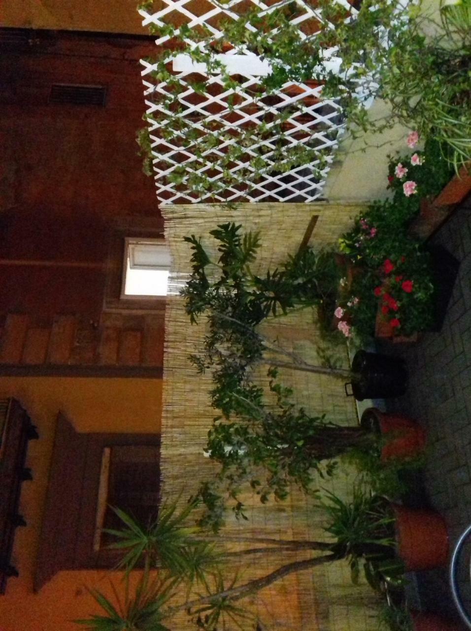 Bed and Breakfast La Terrazza Di Dante à Naples Extérieur photo