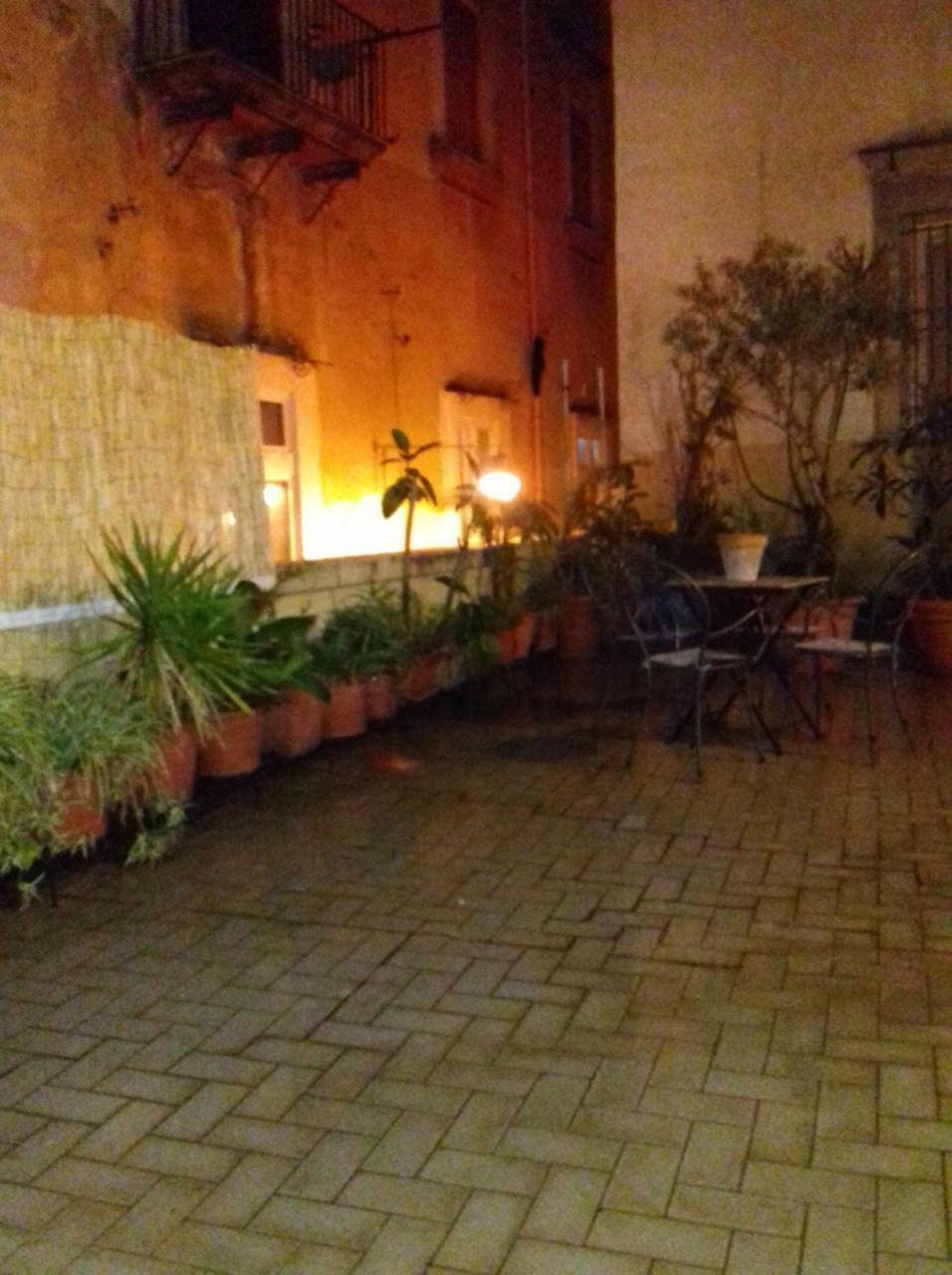 Bed and Breakfast La Terrazza Di Dante à Naples Extérieur photo