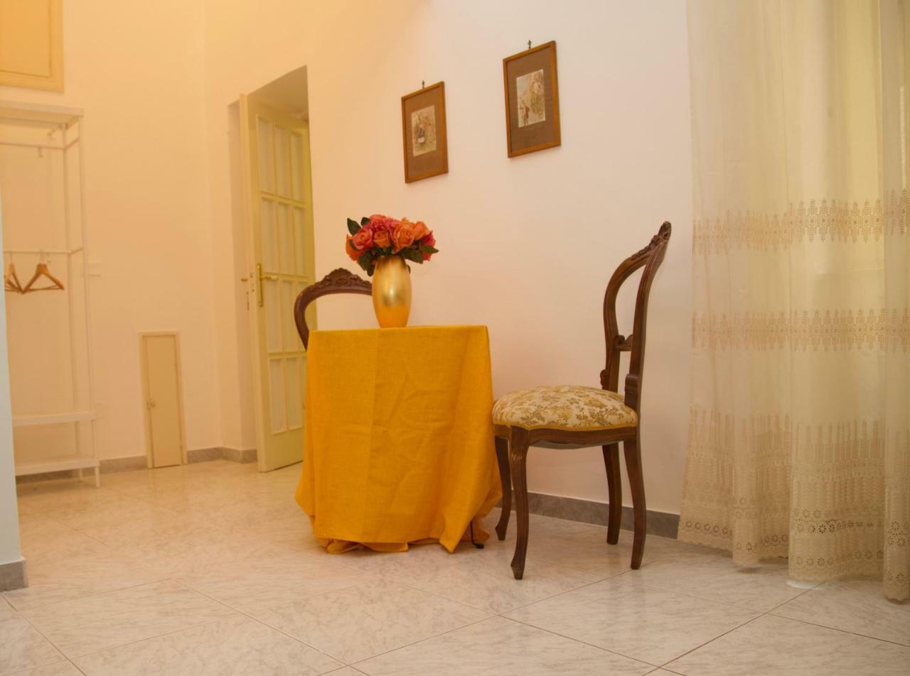 Bed and Breakfast La Terrazza Di Dante à Naples Extérieur photo